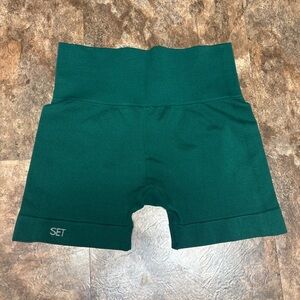 SET Active Hunter Green Shorts
